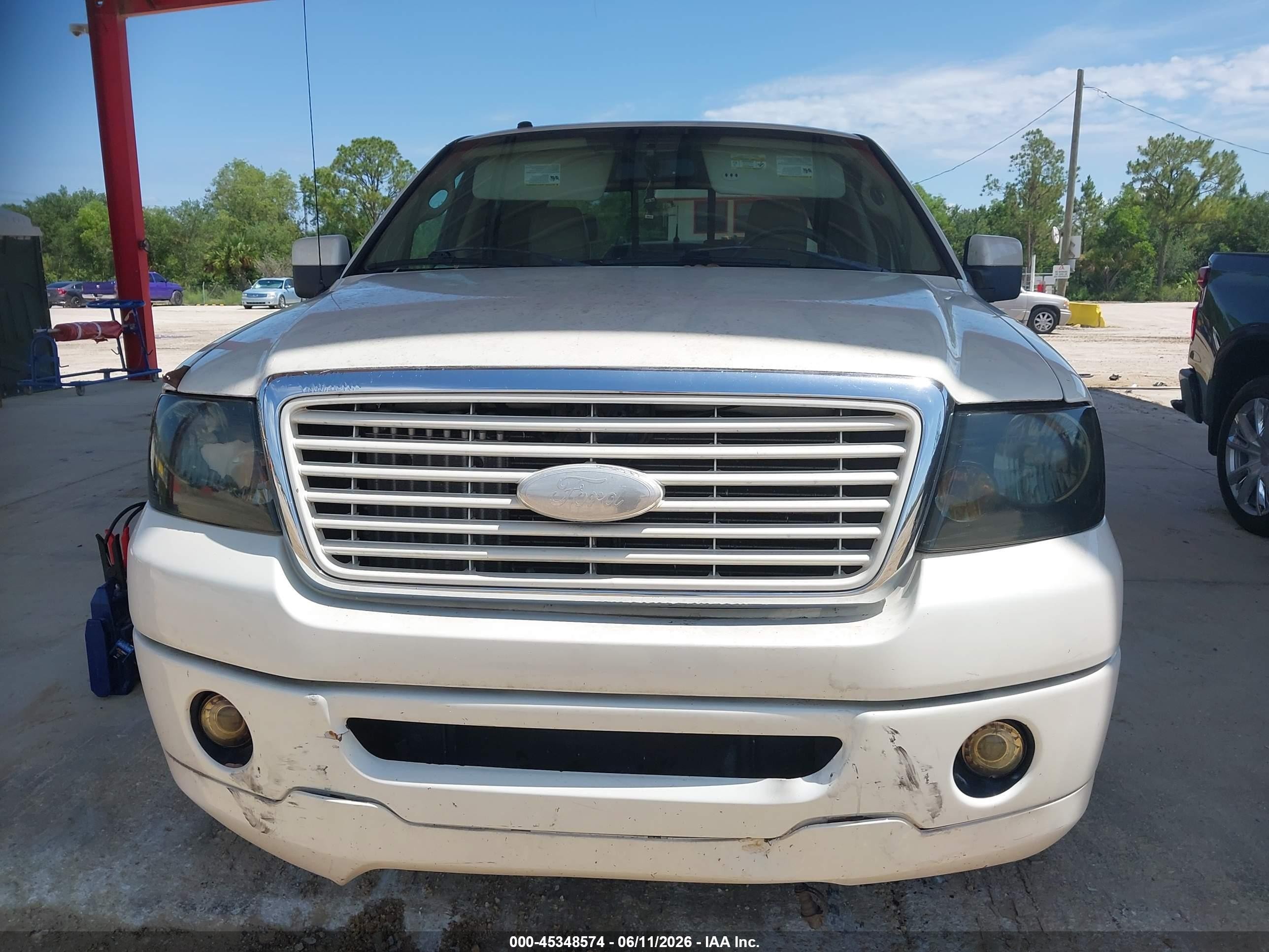 2008 Ford F-150 Harley-davidson/limited White vin: 1FTRW14528FA26898
