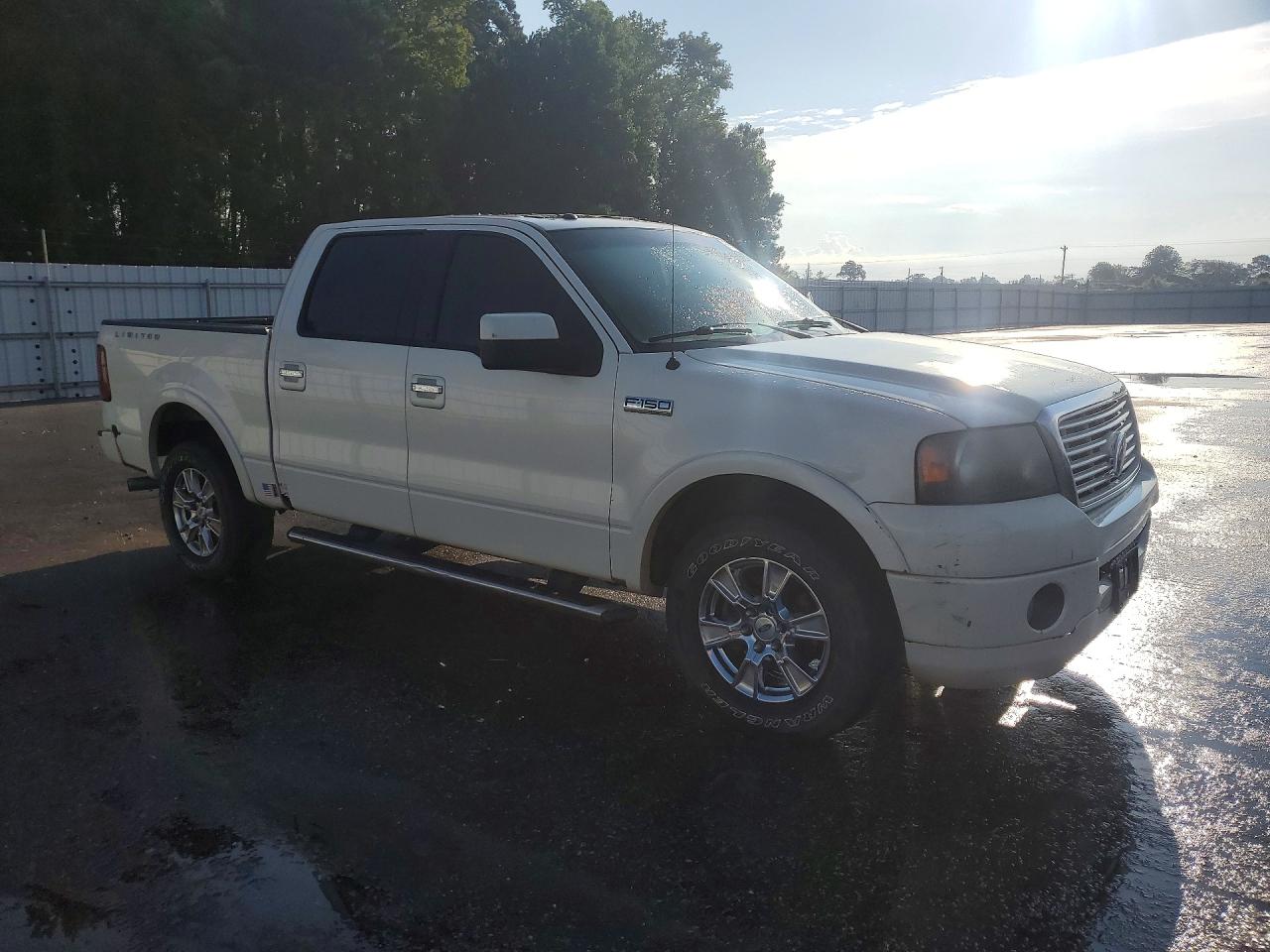 2008 Ford F150 Supercrew White vin: 1FTRW14598FA70137