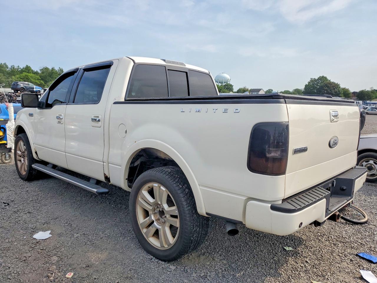 2008 Ford F150 Supercrew White vin: 1FTRW145X8FA68493