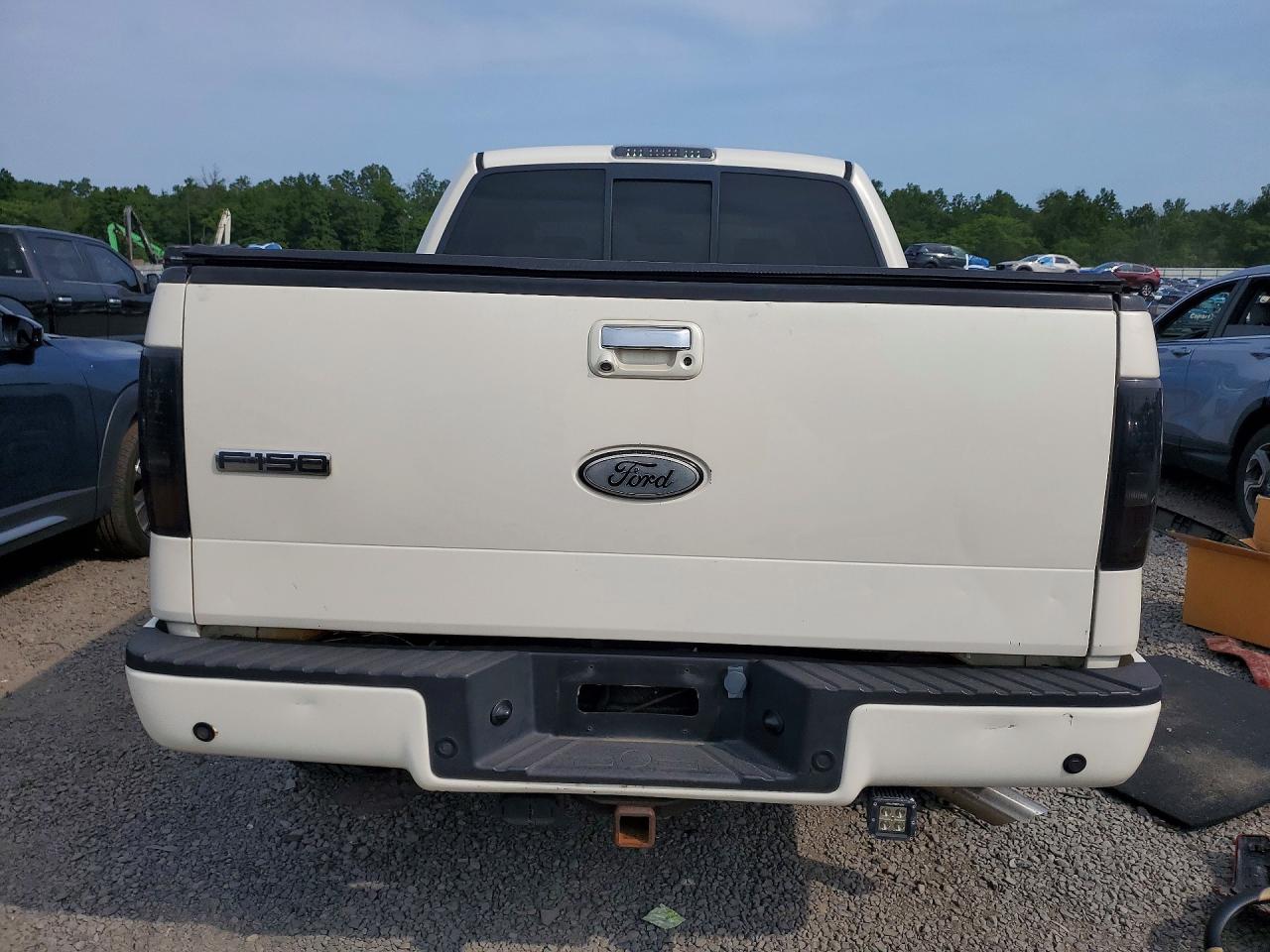 2008 Ford F150 Supercrew White vin: 1FTRW145X8FA68493