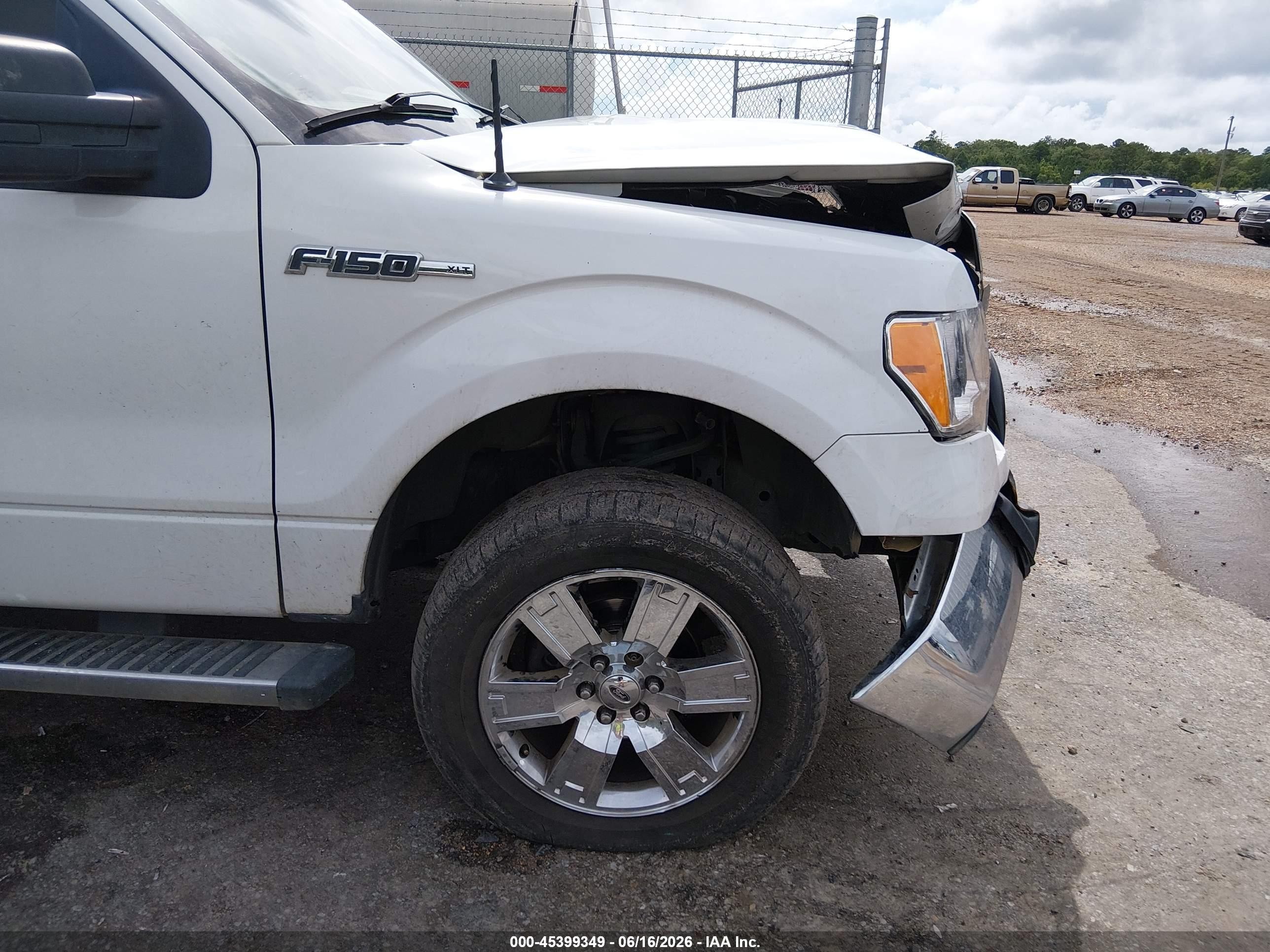 2009 Ford F-150 Xl/xlt Белый vin: 1FTRW14879KC92226