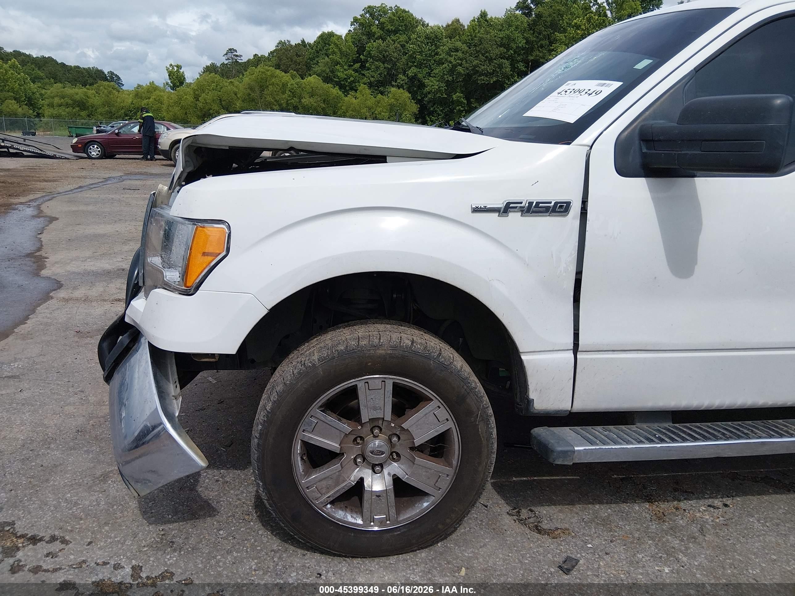 2009 Ford F-150 Xl/xlt Белый vin: 1FTRW14879KC92226