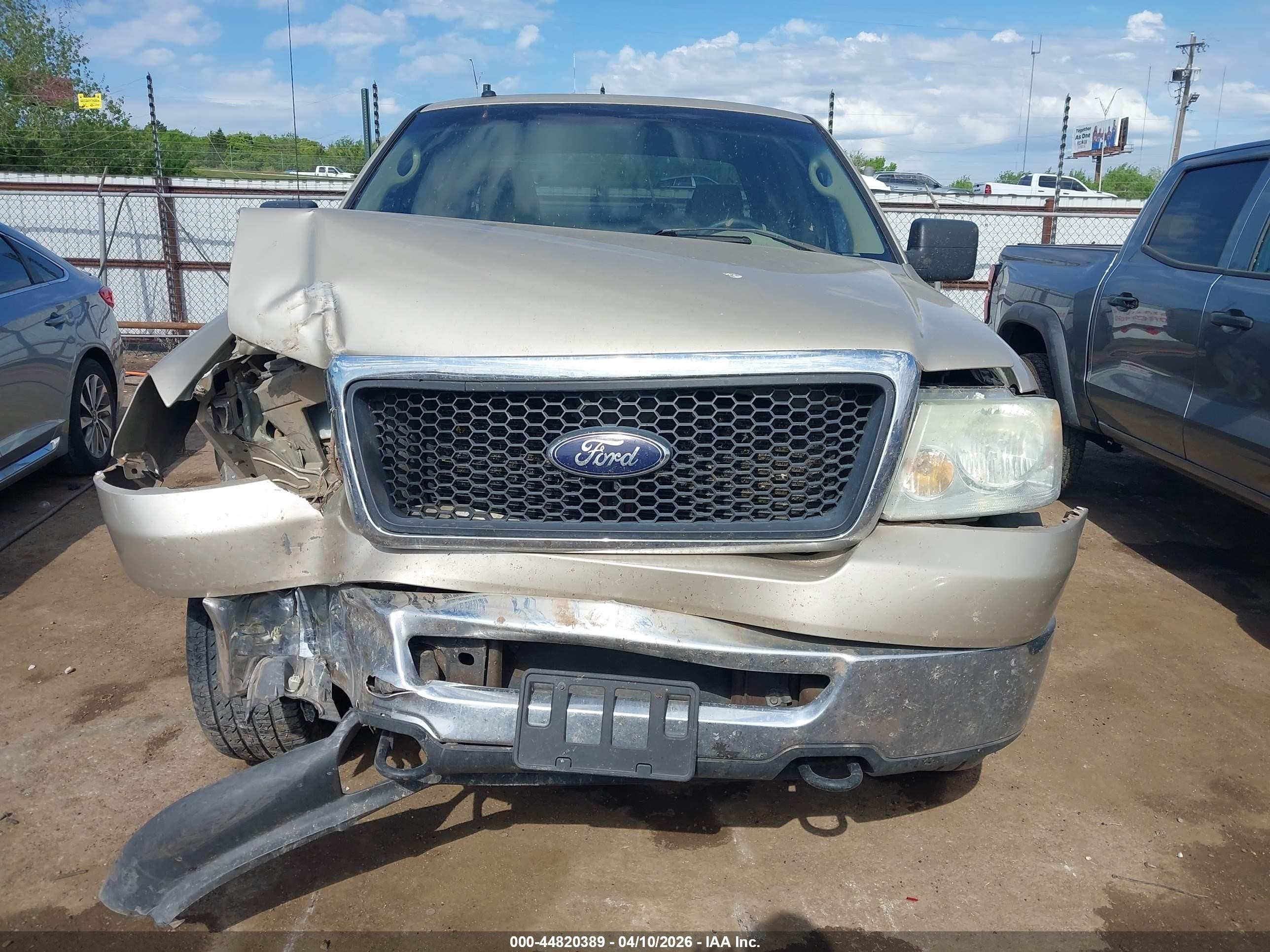 2007 Ford F-150 Xlt Beige vin: 1FTRW14W57KC12840