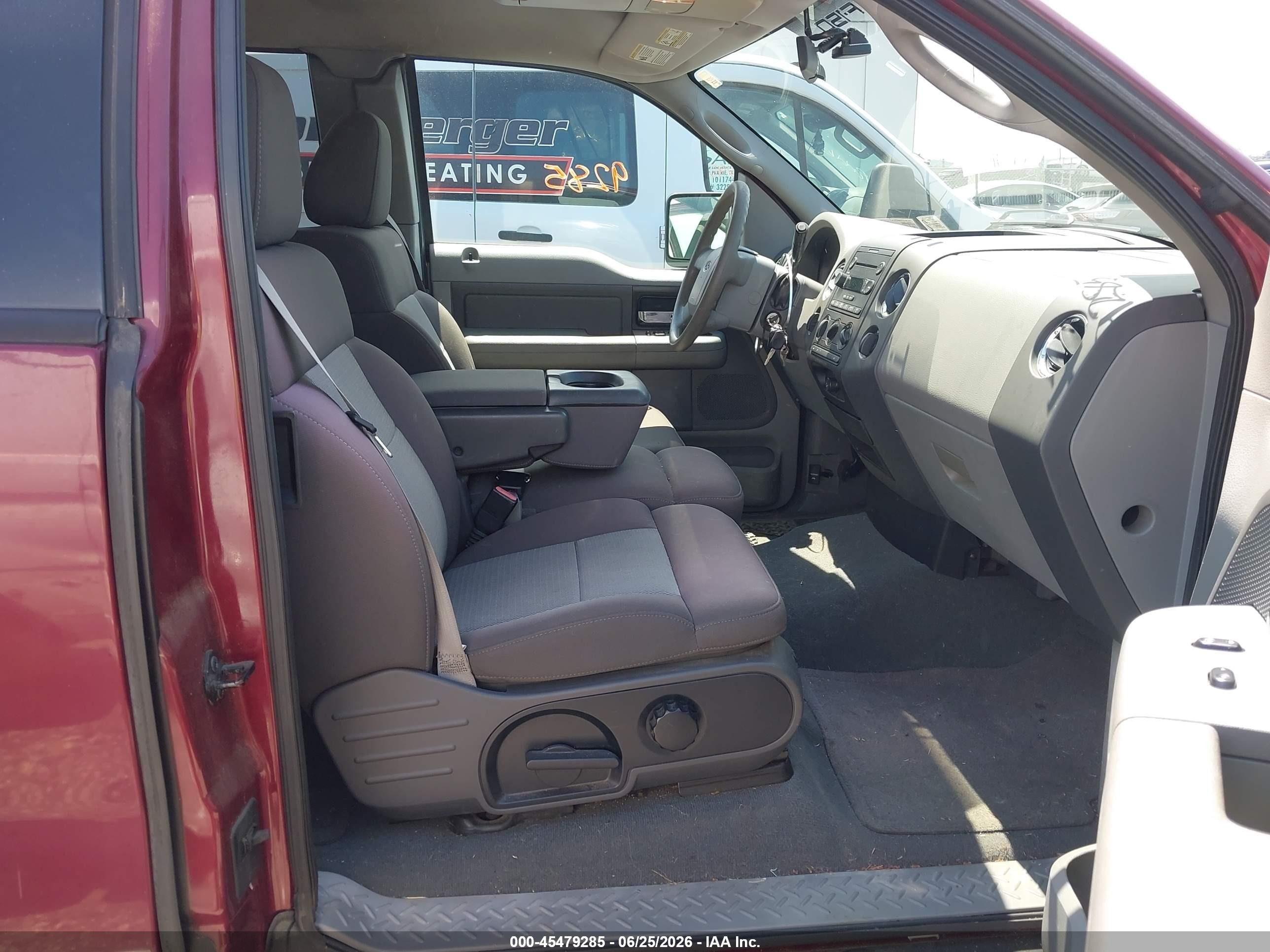 2005 Ford F-150 Stx/xlt Maroon vin: 1FTRX04W35KB81351