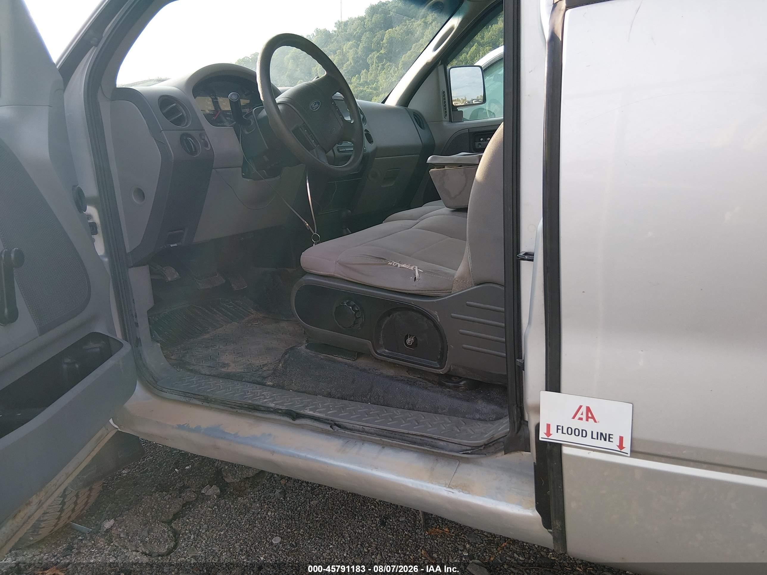2004 Ford F-150 Stx/xlt Silver vin: 1FTRX04W64KD74561