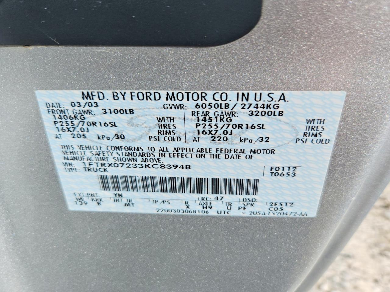 2003 Ford 150 Silver vin: 1FTRX07233KC83948