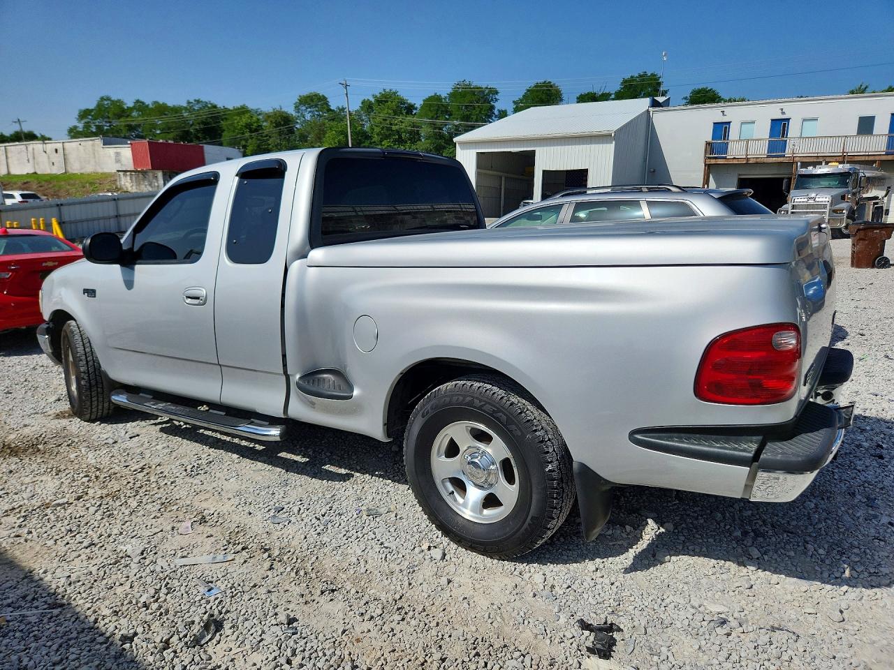 2003 Ford 150 Silver vin: 1FTRX07233KC83948