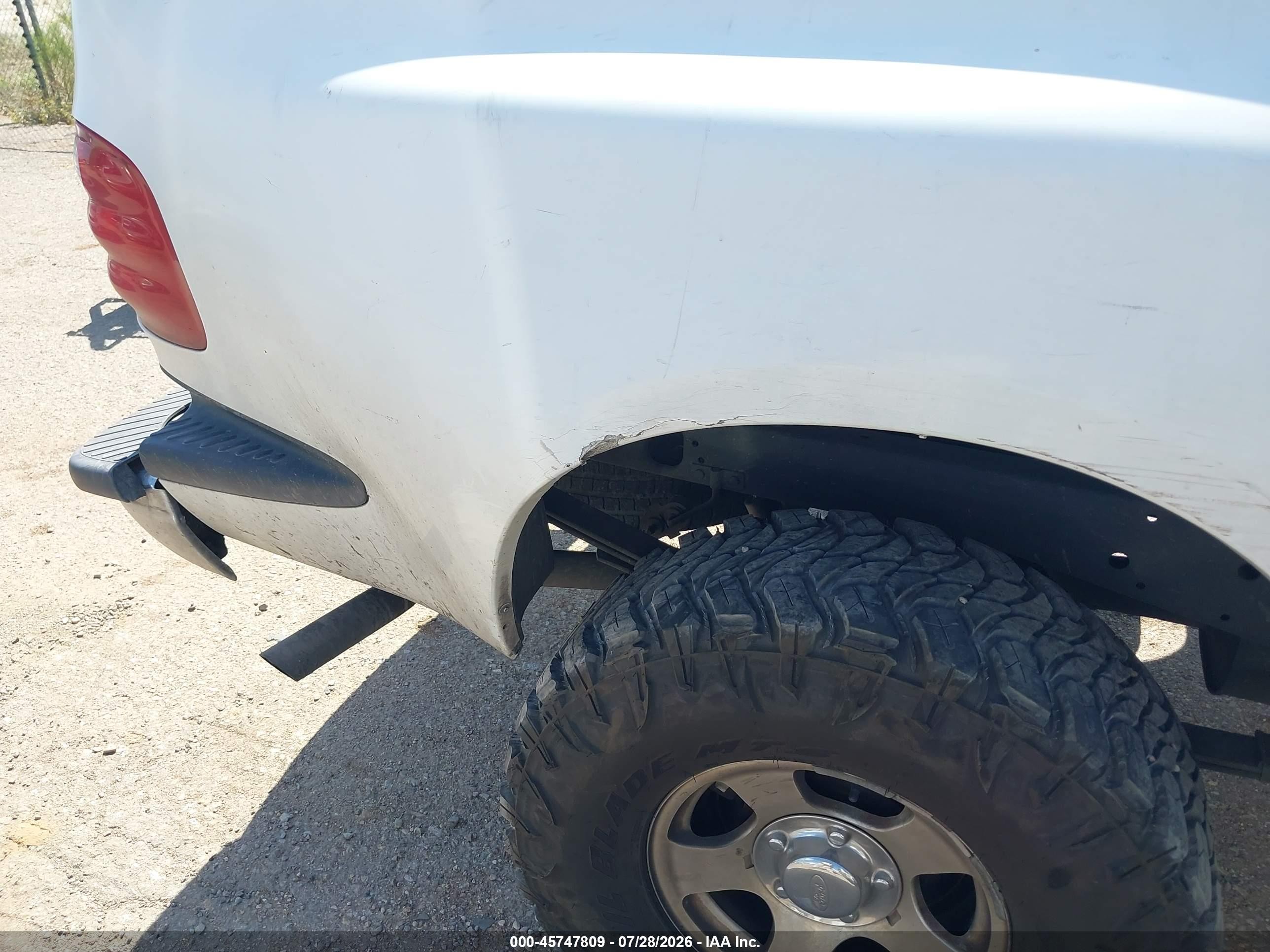 2002 Ford F-150 Xl/xlt White vin: 1FTRX07272KA98669