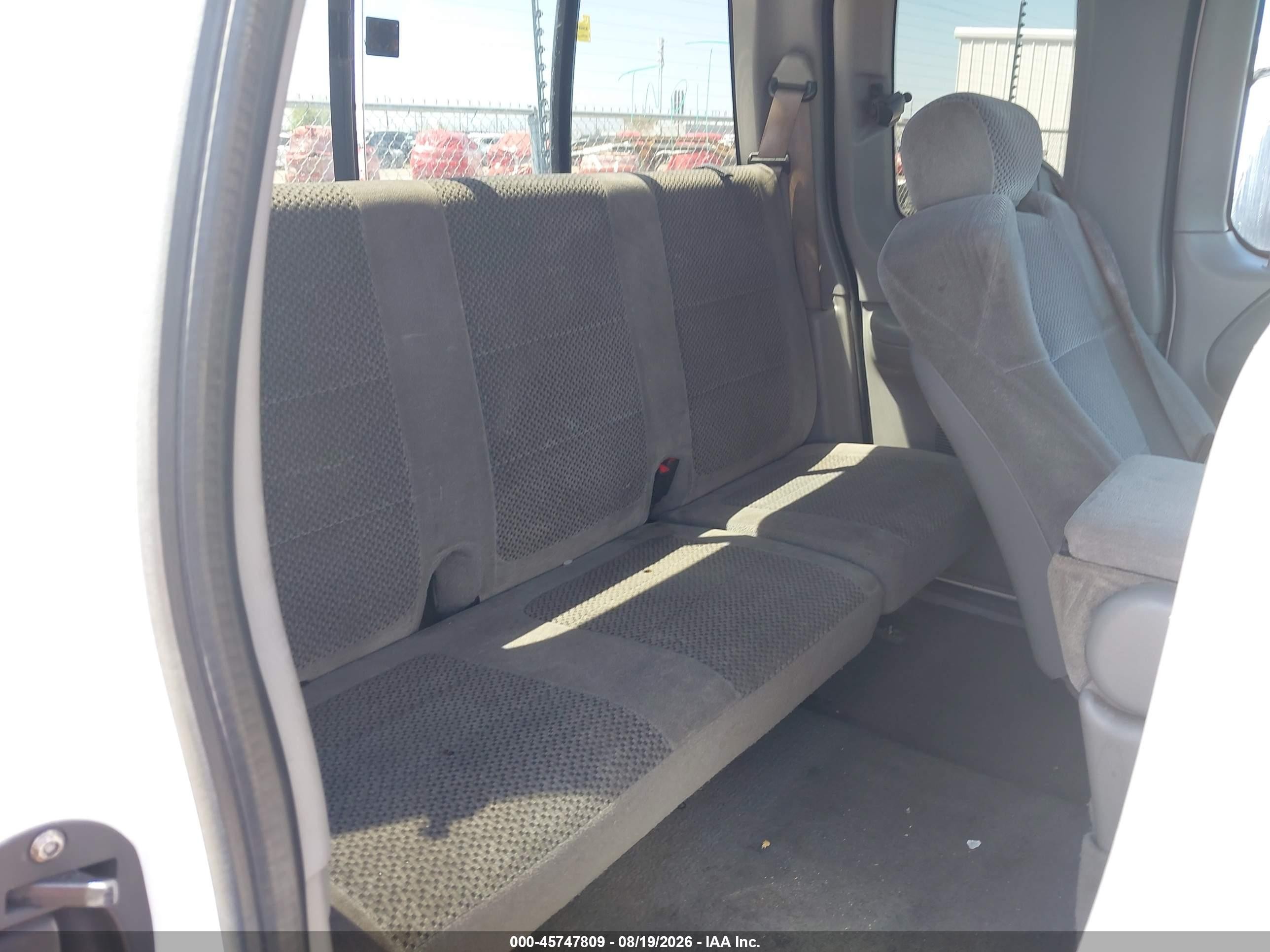 2002 Ford F-150 Xl/xlt White vin: 1FTRX07272KA98669