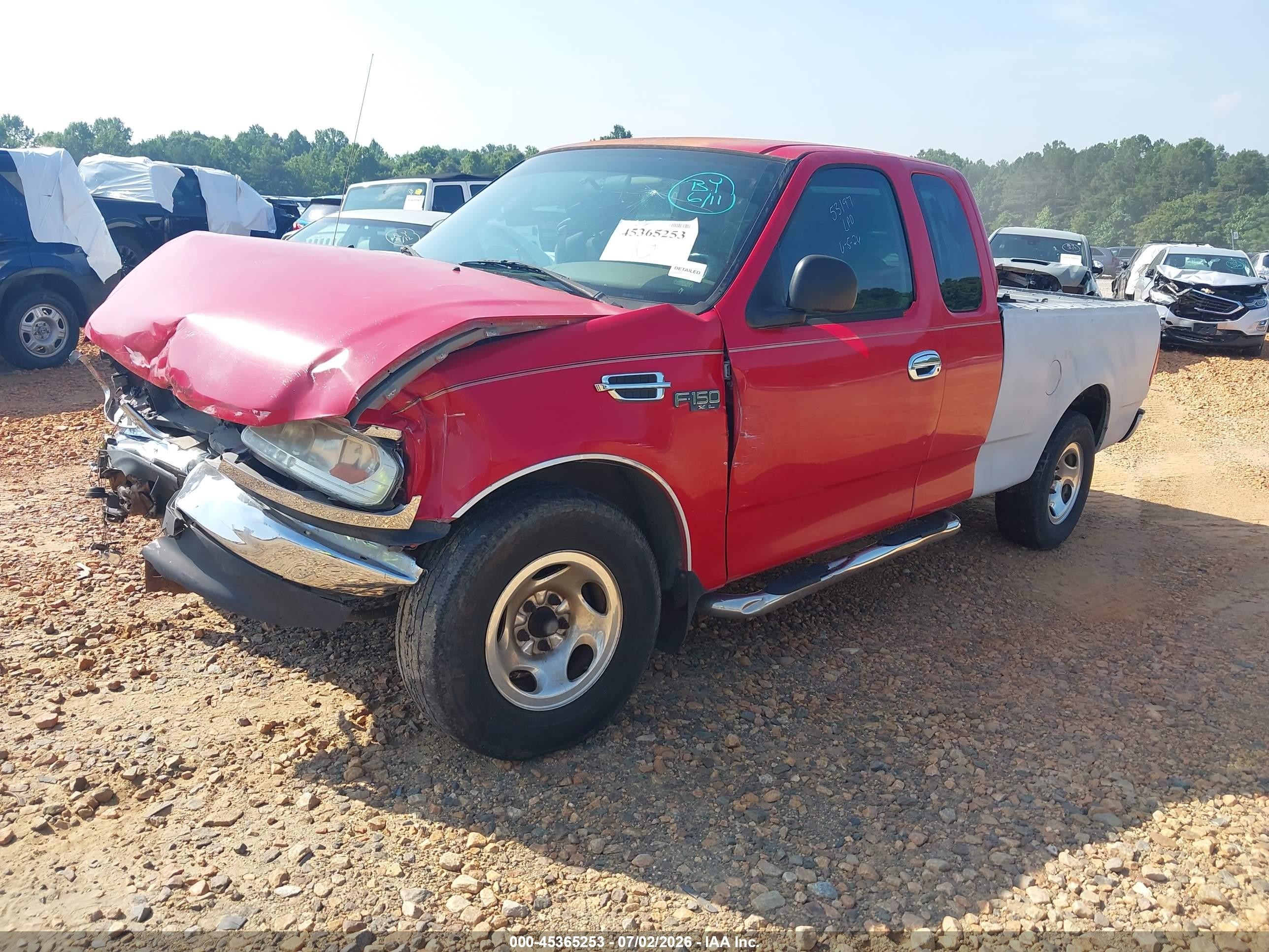 2003 Ford F-150 Xl/xlt Красный vin: 1FTRX07283KC22224