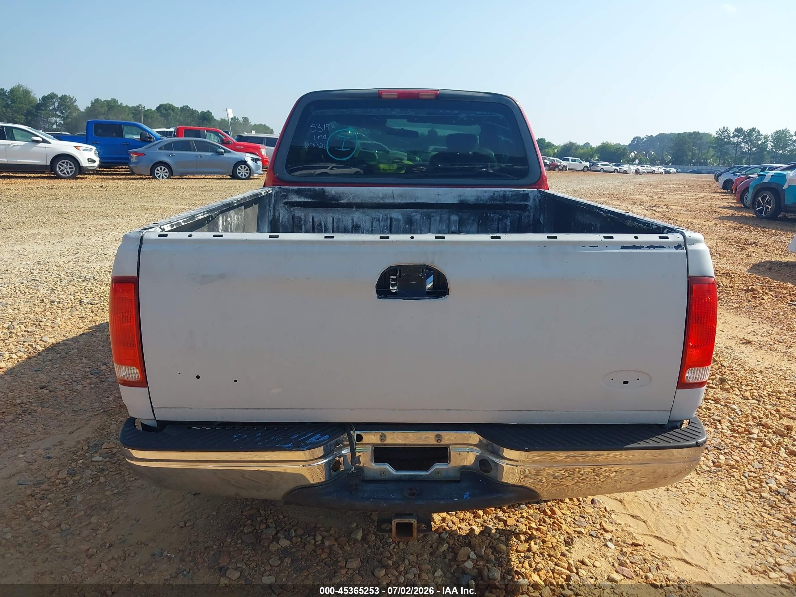 2003 Ford F-150 Xl/xlt Красный vin: 1FTRX07283KC22224