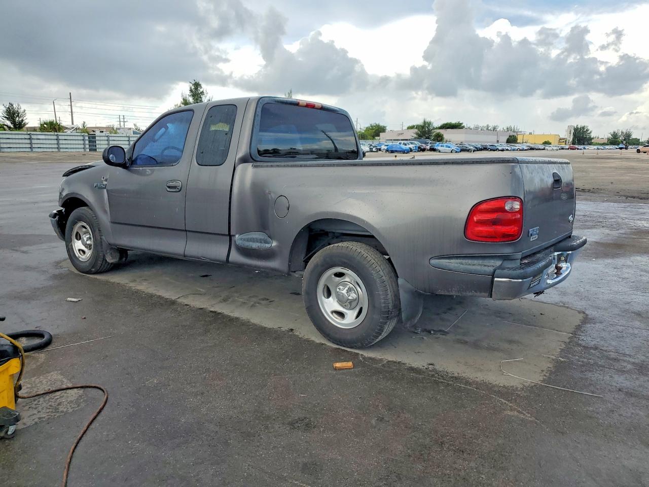 2003 Ford F150 Gray vin: 1FTRX07283KC89874