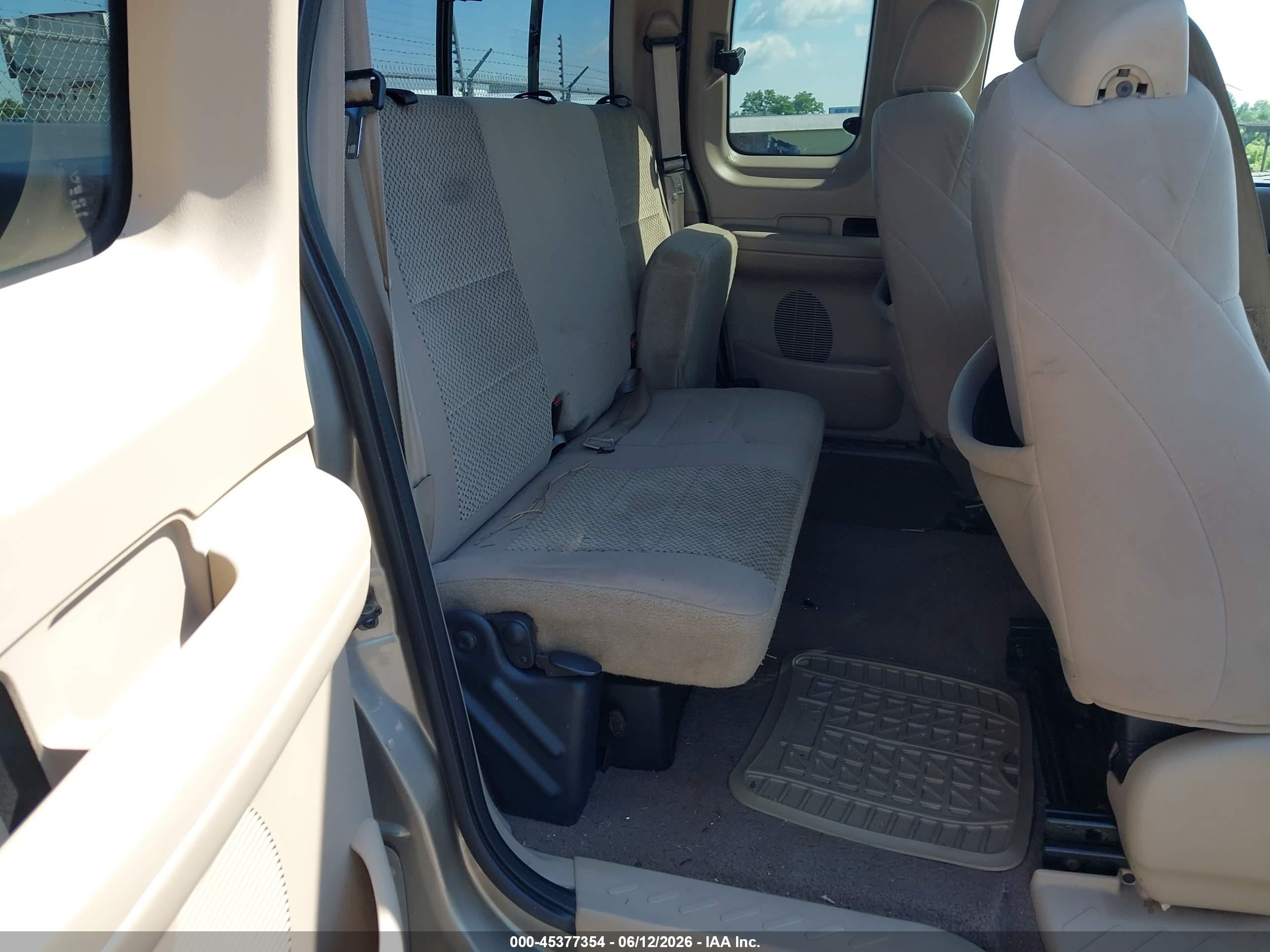 2003 Ford F-150 Xl/xlt Gold vin: 1FTRX07293KC38495