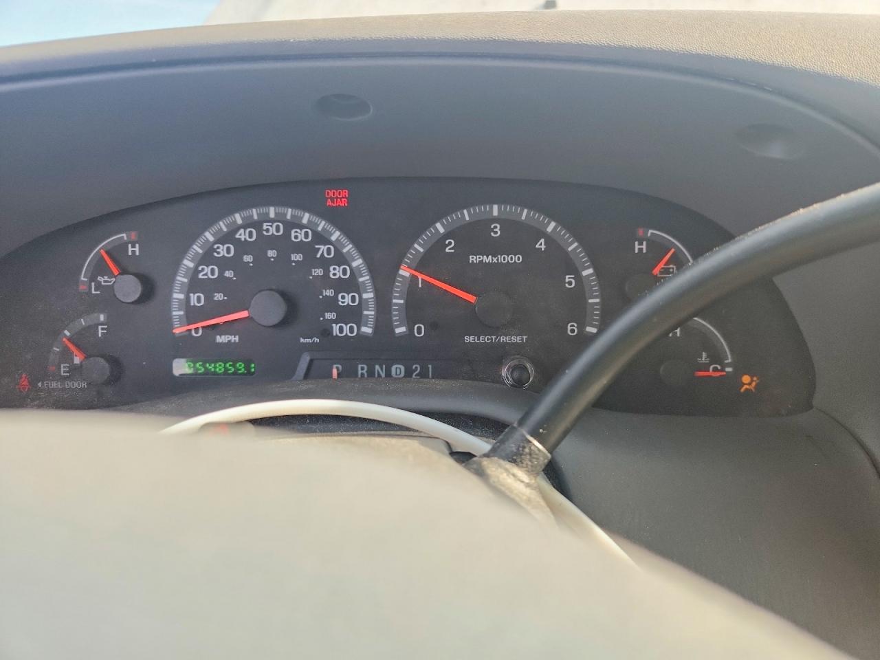 2003 Ford F150 White vin: 1FTRX07L73KD56411