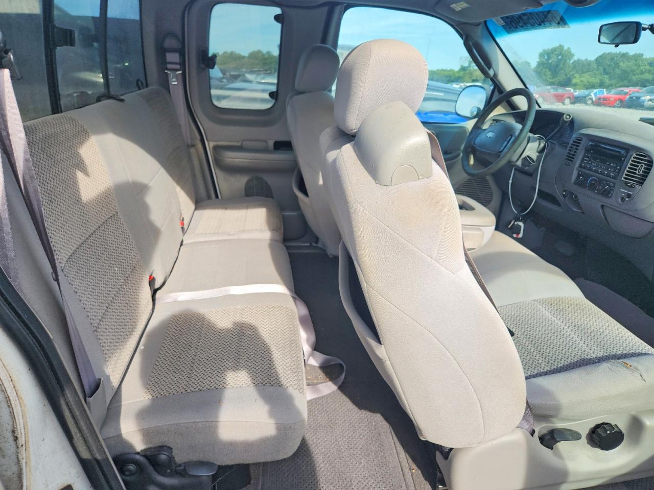 2003 Ford F150 White vin: 1FTRX07L73KD56411
