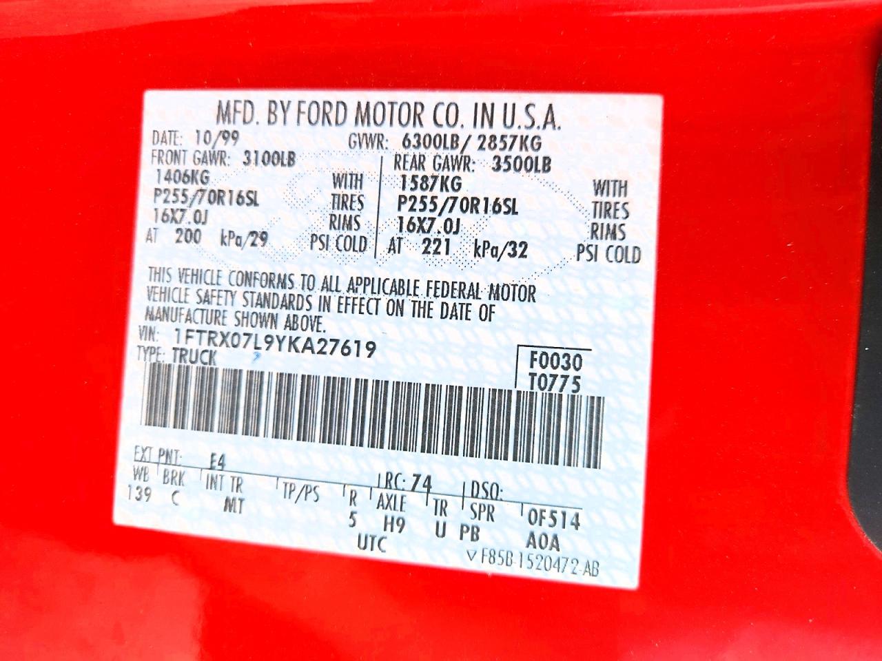 2000 Ford F150 Red vin: 1FTRX07L9YKA27619