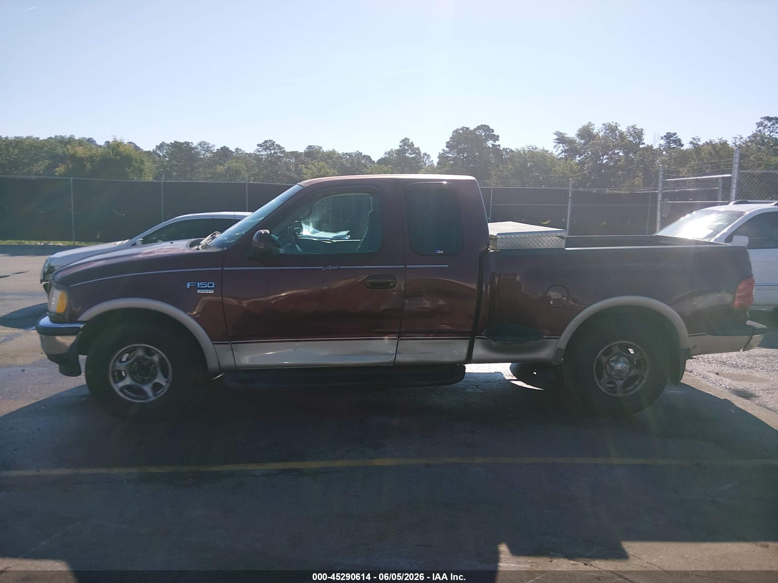 1998 Ford F-150 Lariat/xl/xlt Burgundy vin: 1FTRX07LXWKB13812