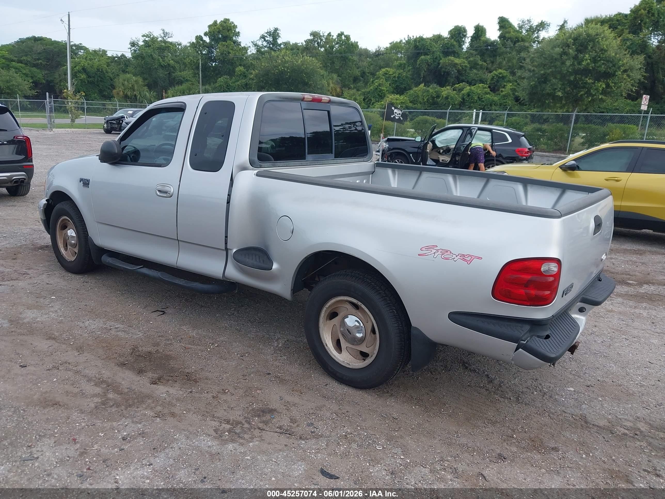2000 Ford F-150 Lariat/xl/xlt Серебряный vin: 1FTRX07LXYKA97405