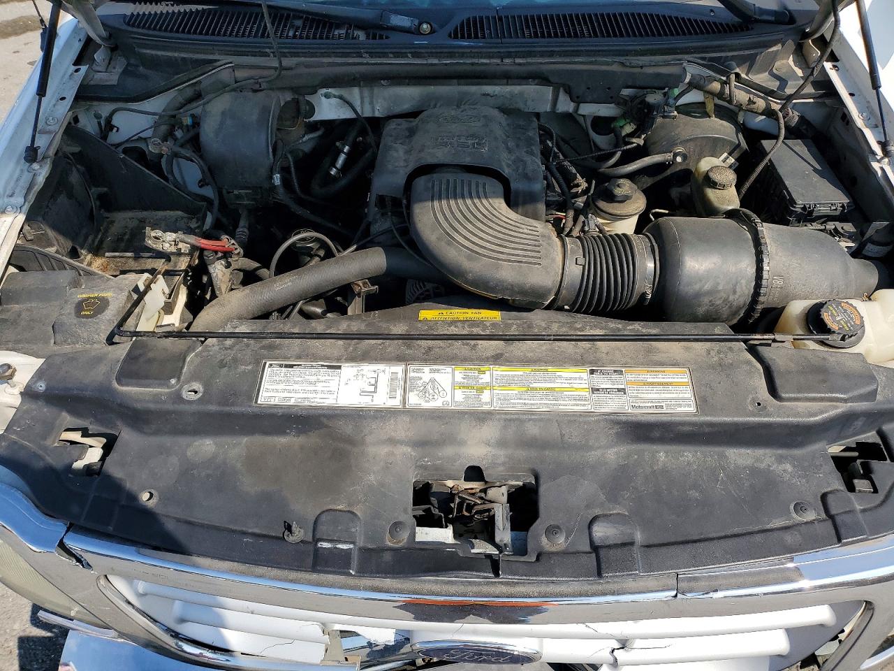 1999 Ford F150 White vin: 1FTRX07W5XKB72133