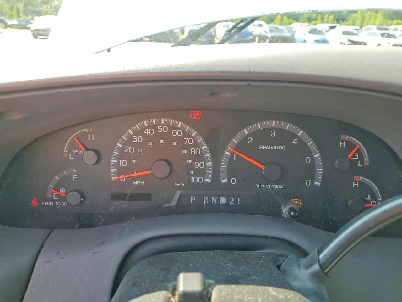 1999 Ford F150 White vin: 1FTRX07W5XKB72133