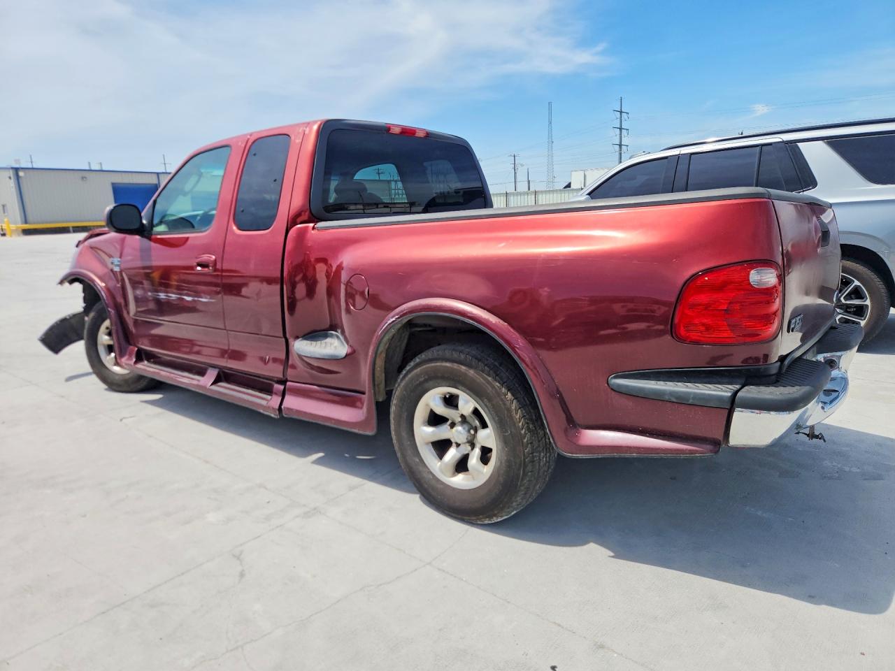2002 Ford F150 Red vin: 1FTRX07W92KE05245