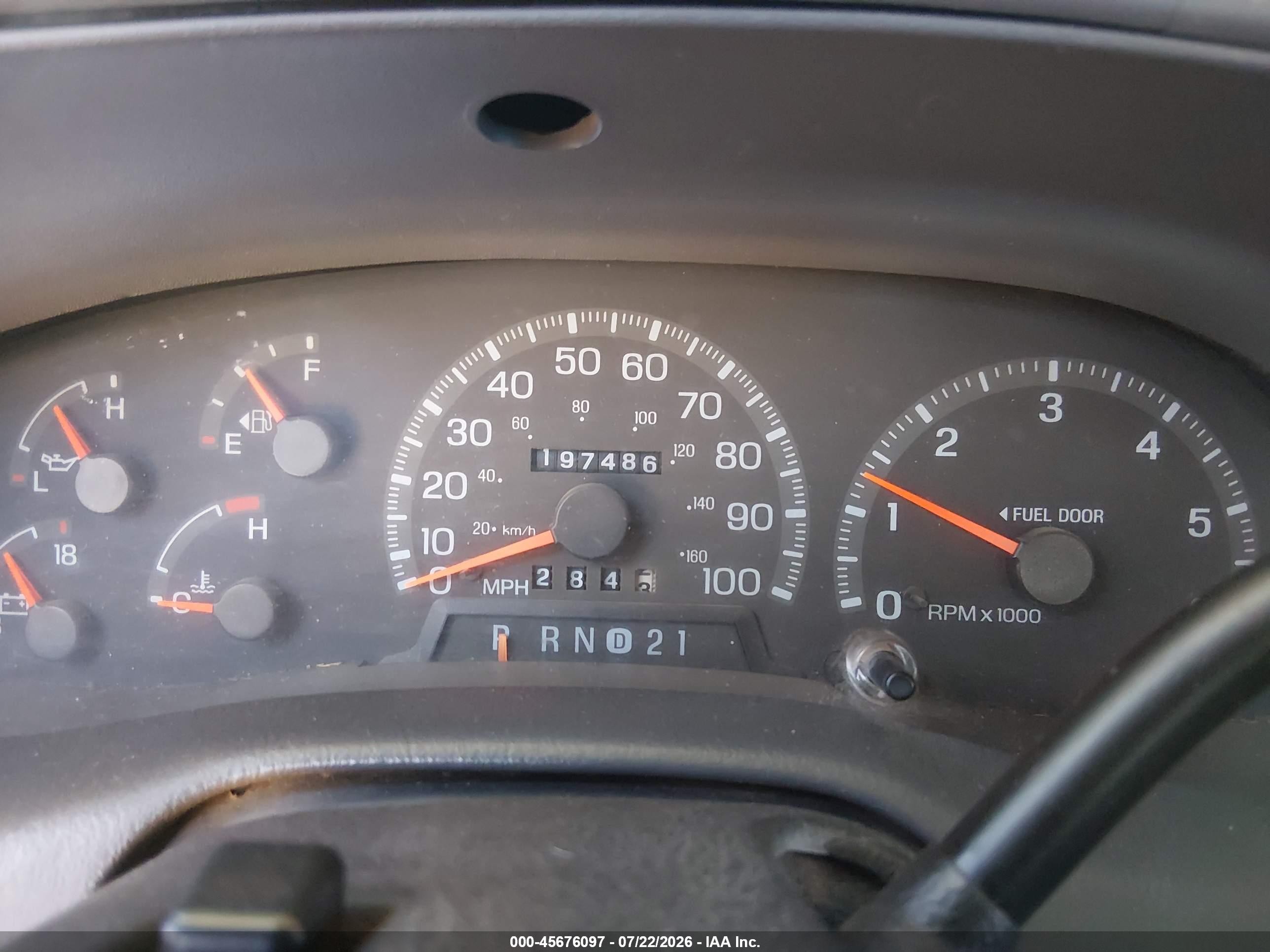 1998 Ford F-150 Lariat/xl/xlt Silver vin: 1FTRX08L1WKC03929