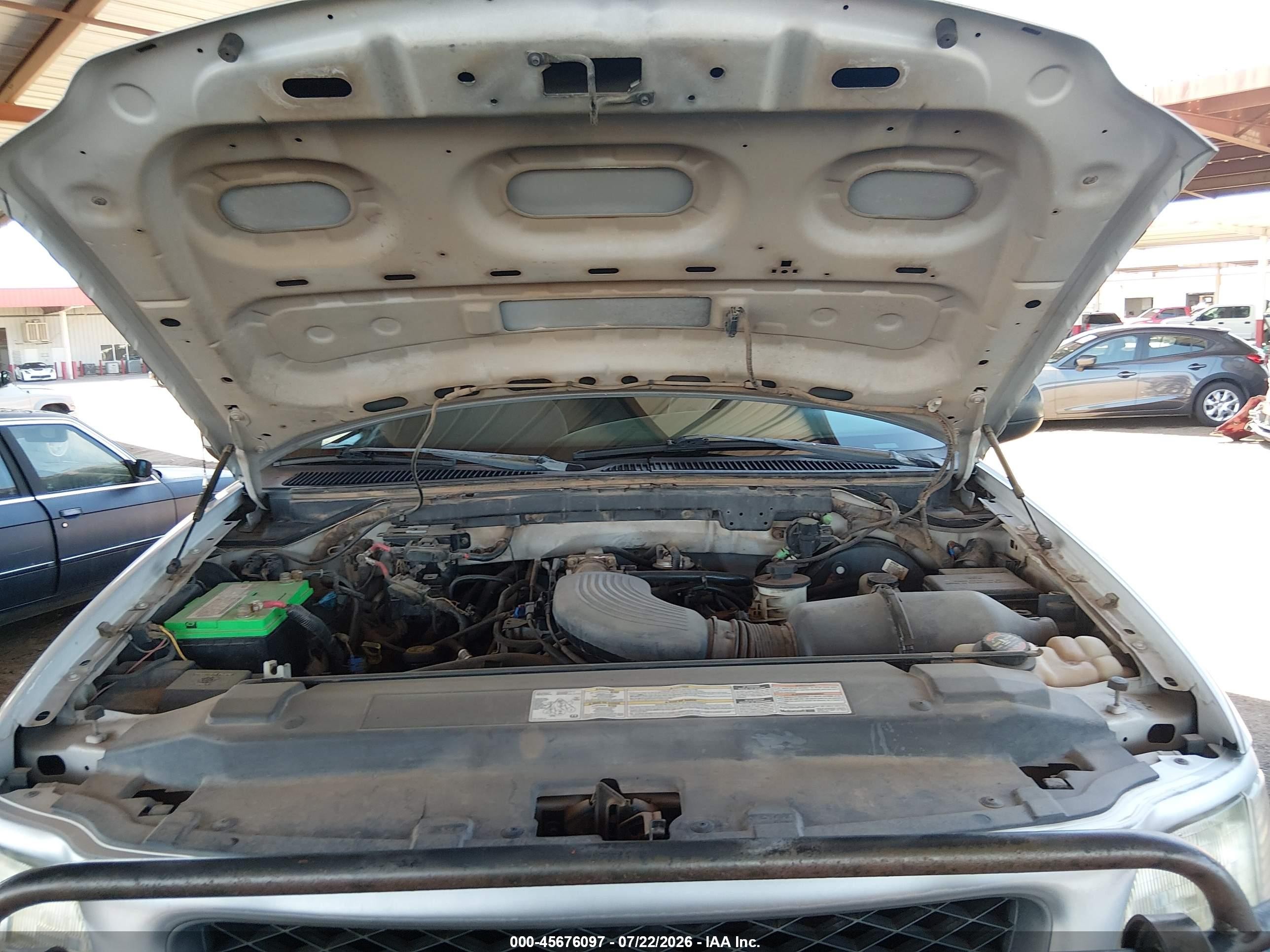 1998 Ford F-150 Lariat/xl/xlt Silver vin: 1FTRX08L1WKC03929