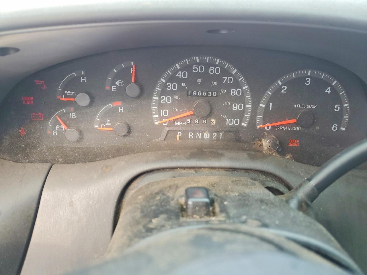 1998 Ford F150 Red vin: 1FTRX08L3WKA83311