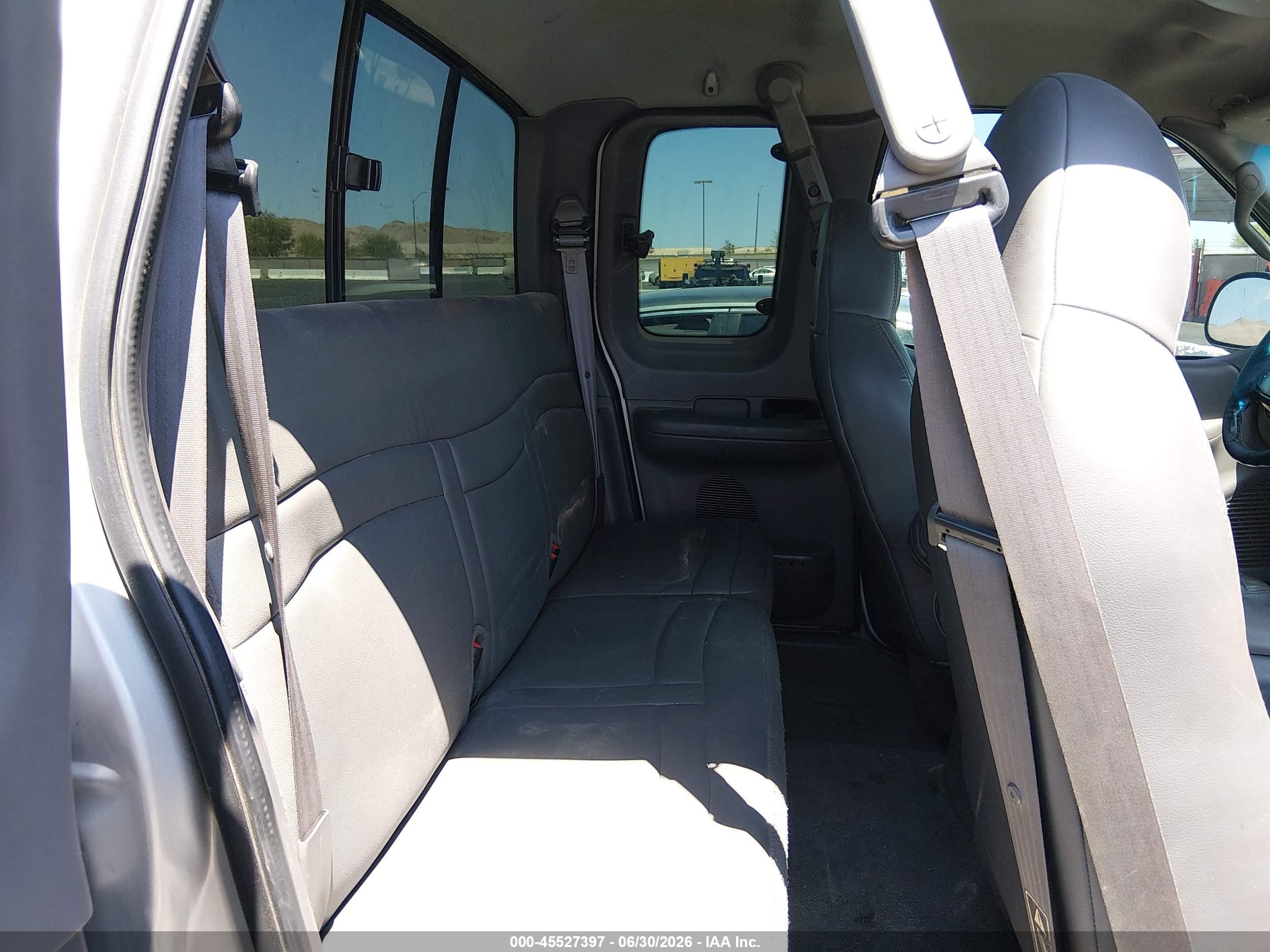 2000 Ford F-150 Lariat/xl/xlt Silver vin: 1FTRX08L7YKA78602