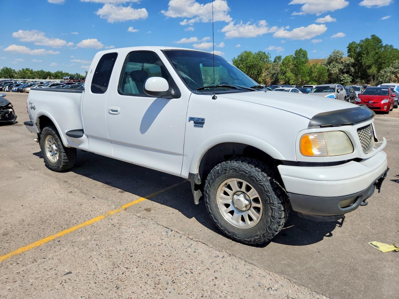 2001 Ford F150 White vin: 1FTRX08L91KA08248