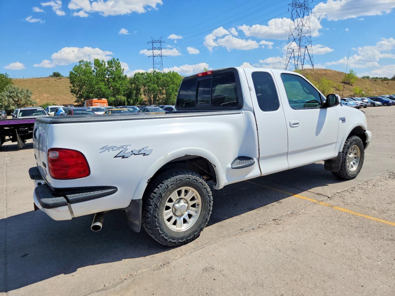 2001 Ford F150 White vin: 1FTRX08L91KA08248
