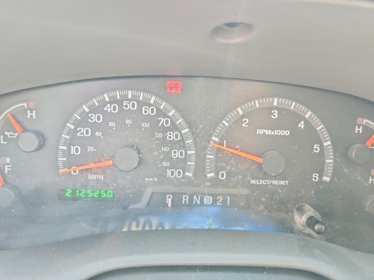 2001 Ford F150 White vin: 1FTRX08L91KA08248