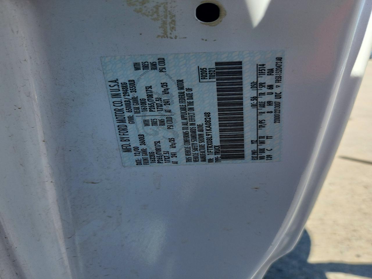 2001 Ford F150 White vin: 1FTRX08L91KA08248