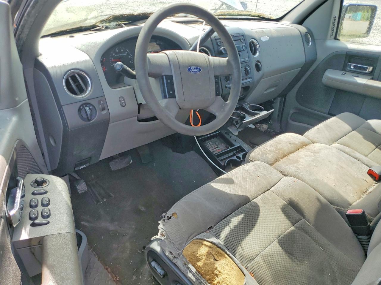 2005 Ford F-150 Silver vin: 1FTRX12565FA34823