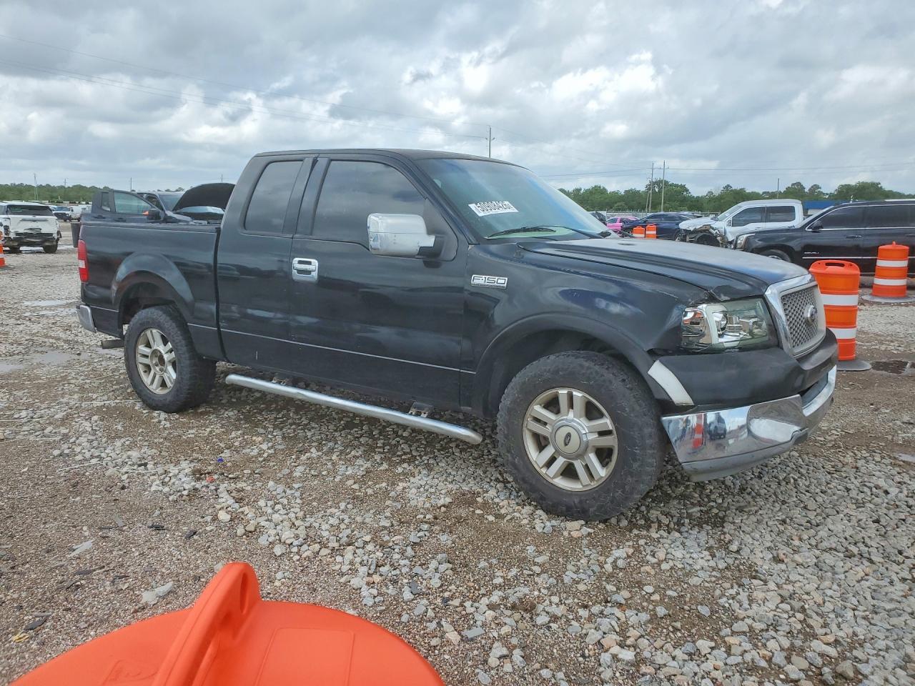 2004 Ford F150 Black vin: 1FTRX12584KC30350