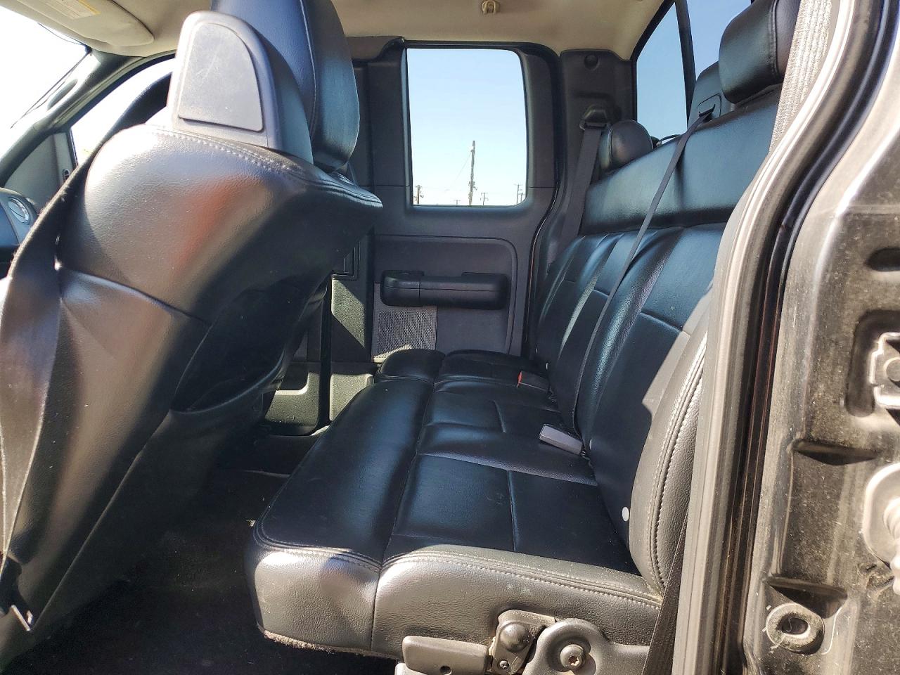 2006 Ford F150 Black vin: 1FTRX12596KB03593