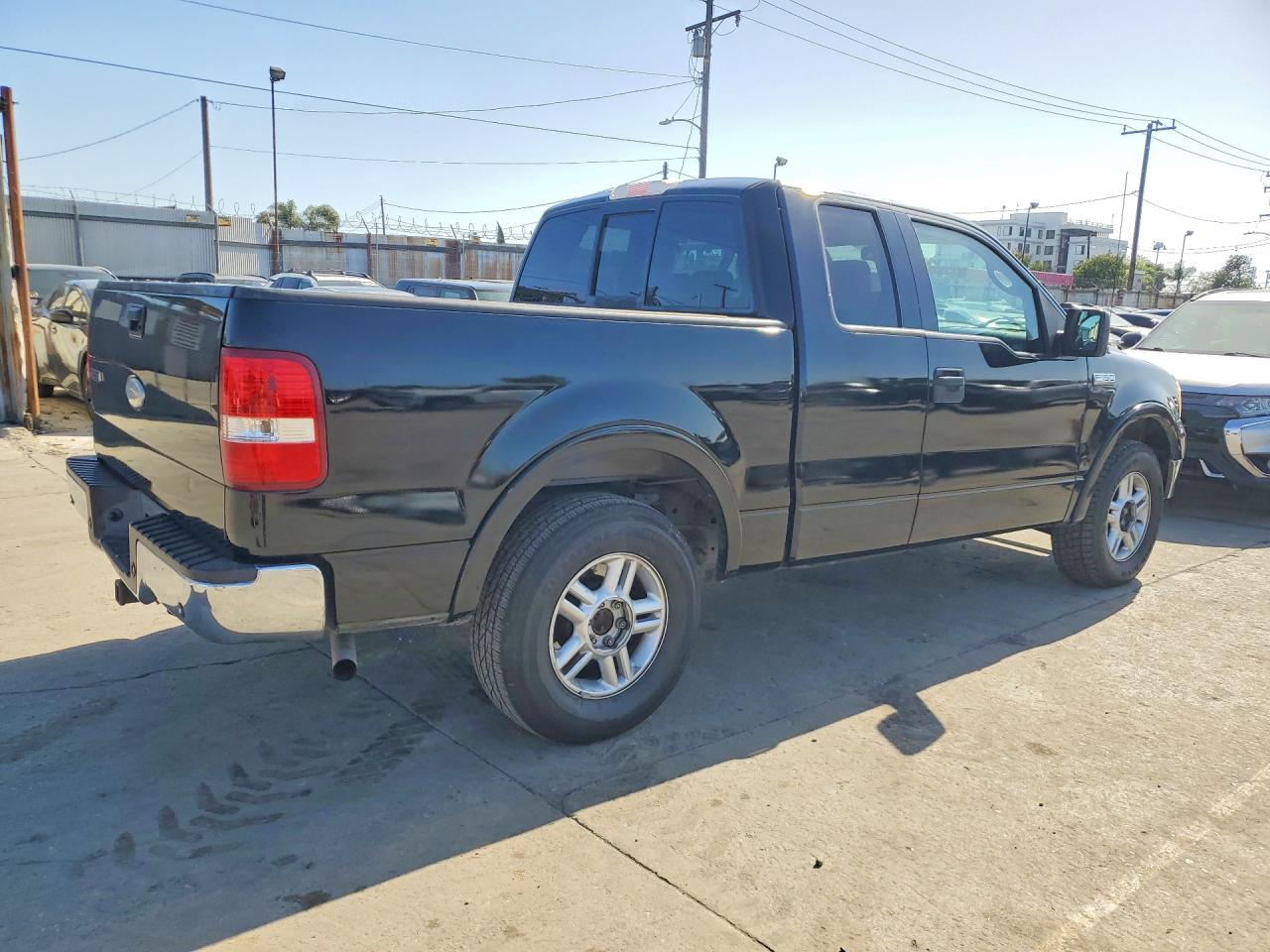 2006 Ford F150 Black vin: 1FTRX12596KB03593