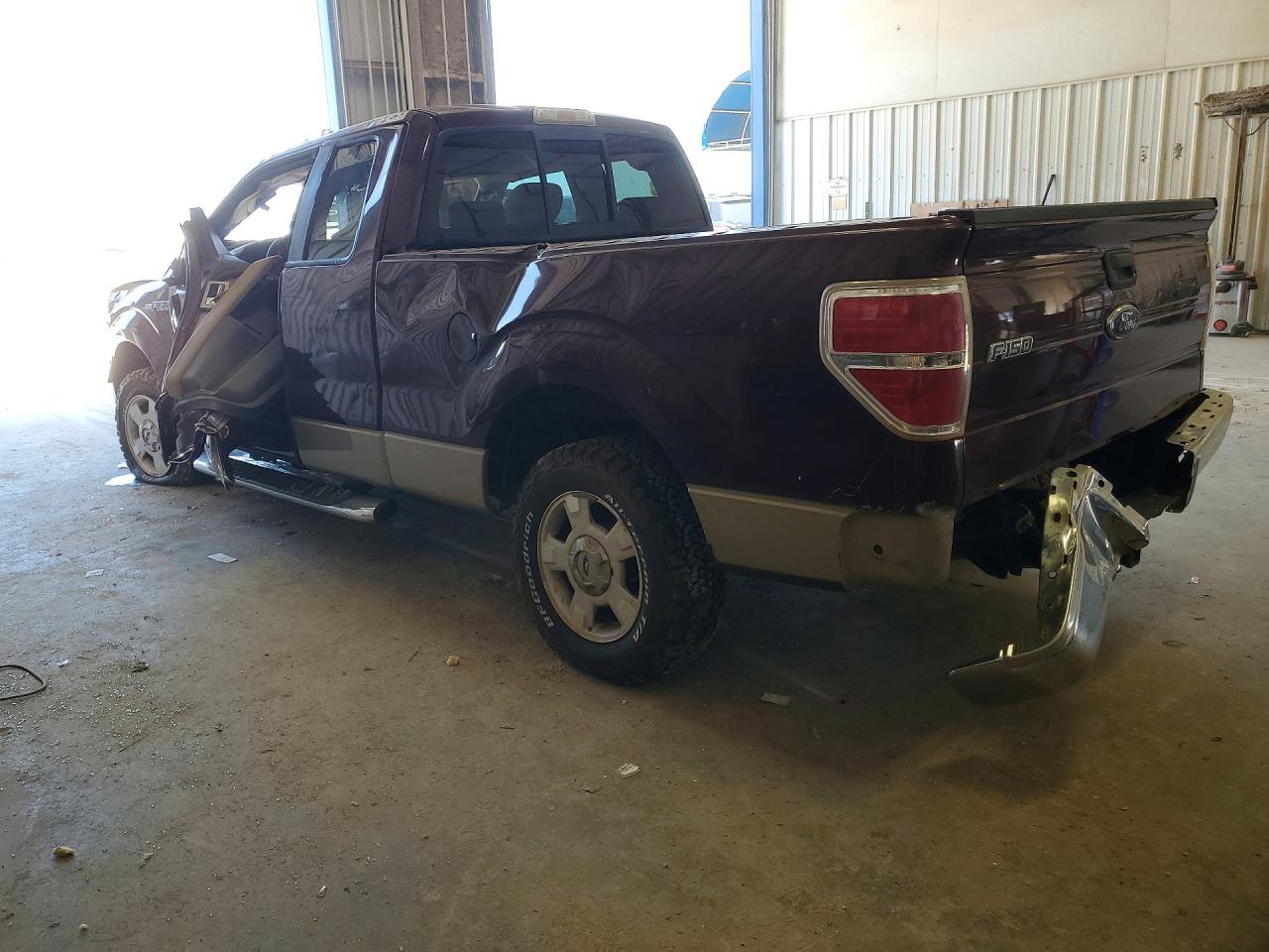 2009 Ford F150 Super Cab Maroon vin: 1FTRX12809KC53039