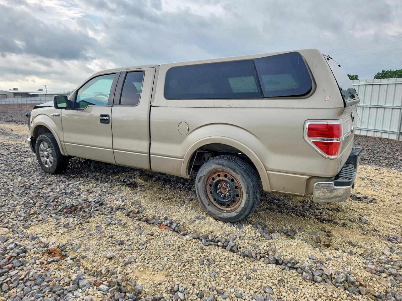 2009 Ford F150 Super Cab Золотой vin: 1FTRX12819KC78886
