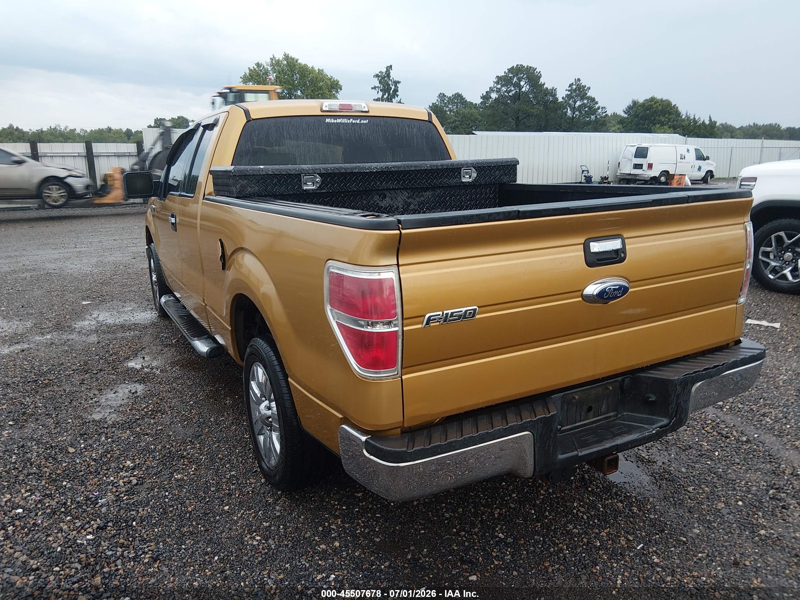2009 Ford F-150 Xlt Yellow vin: 1FTRX12839FA08521