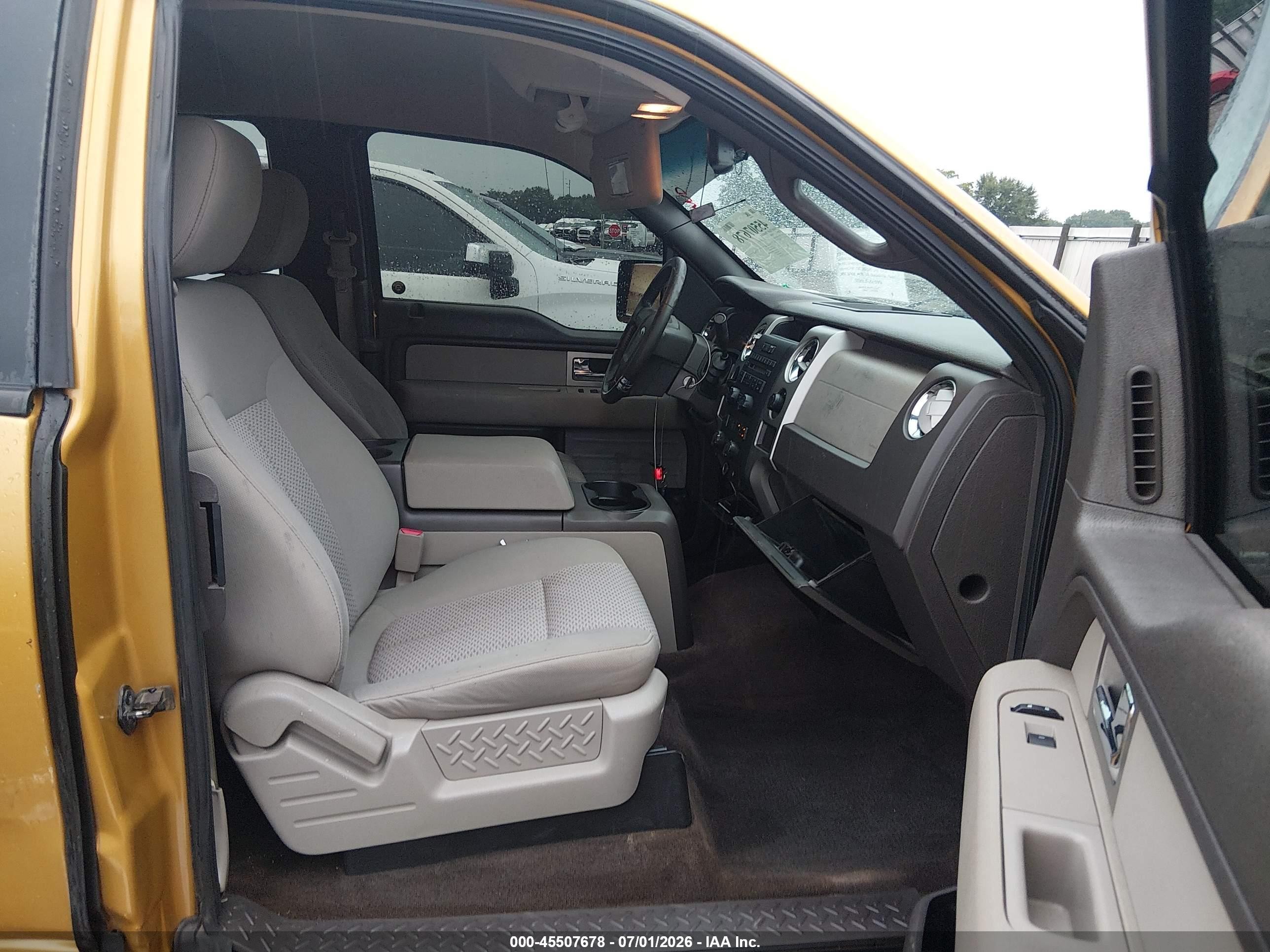 2009 Ford F-150 Xlt Yellow vin: 1FTRX12839FA08521
