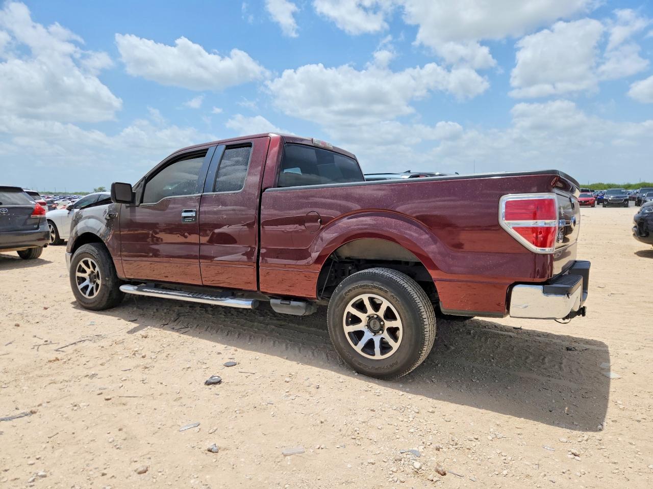 2009 Ford F150 Super Cab Burgundy vin: 1FTRX12899KC28642
