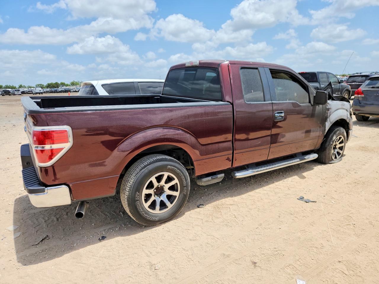 2009 Ford F150 Super Cab Burgundy vin: 1FTRX12899KC28642