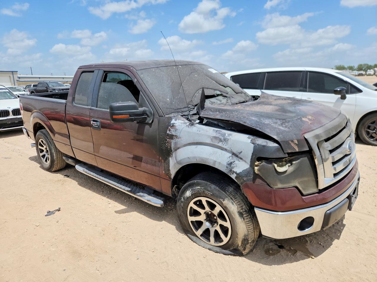 2009 Ford F150 Super Cab Burgundy vin: 1FTRX12899KC28642