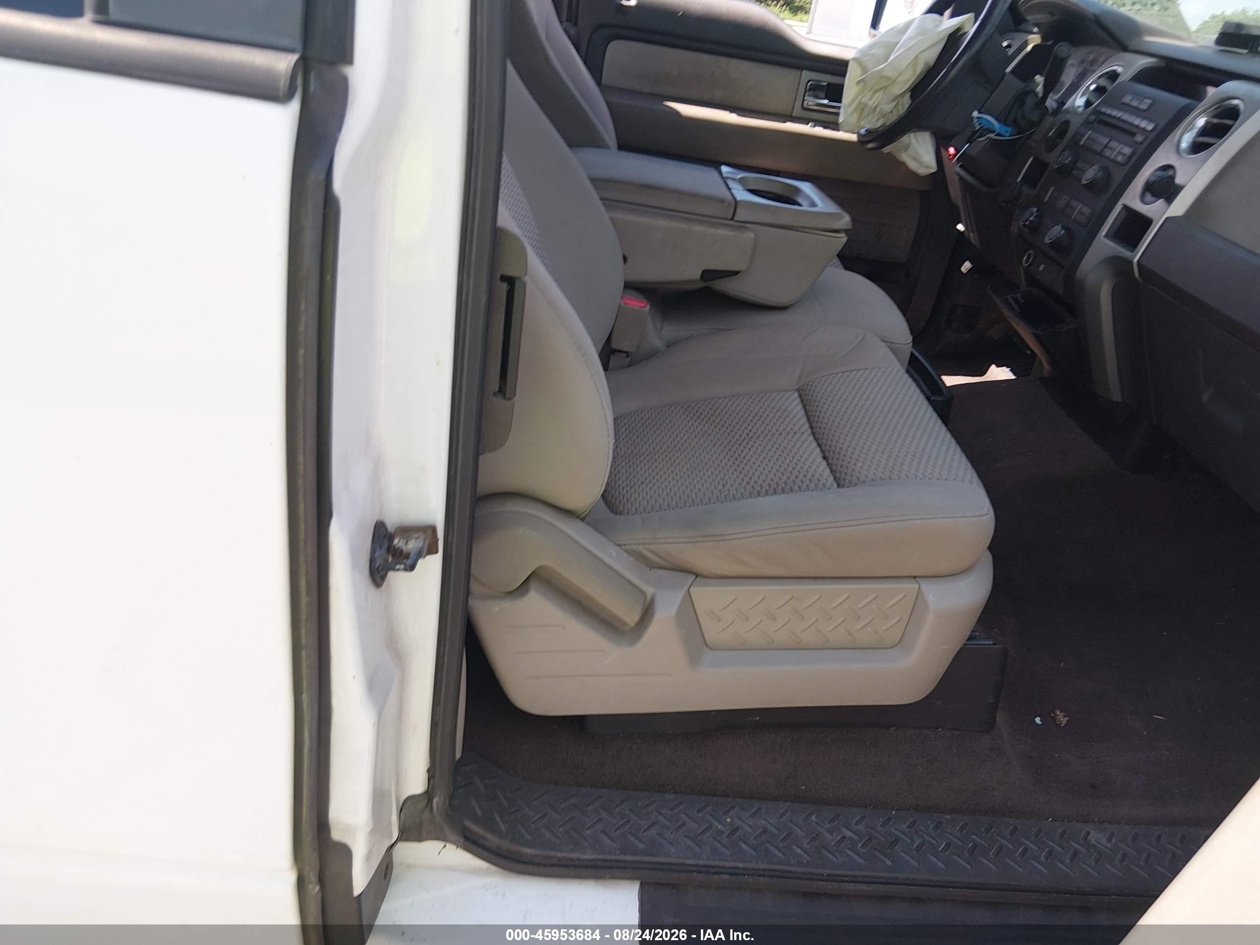2009 Ford F150 Super Cab Белый vin: 1FTRX128X9FA31259