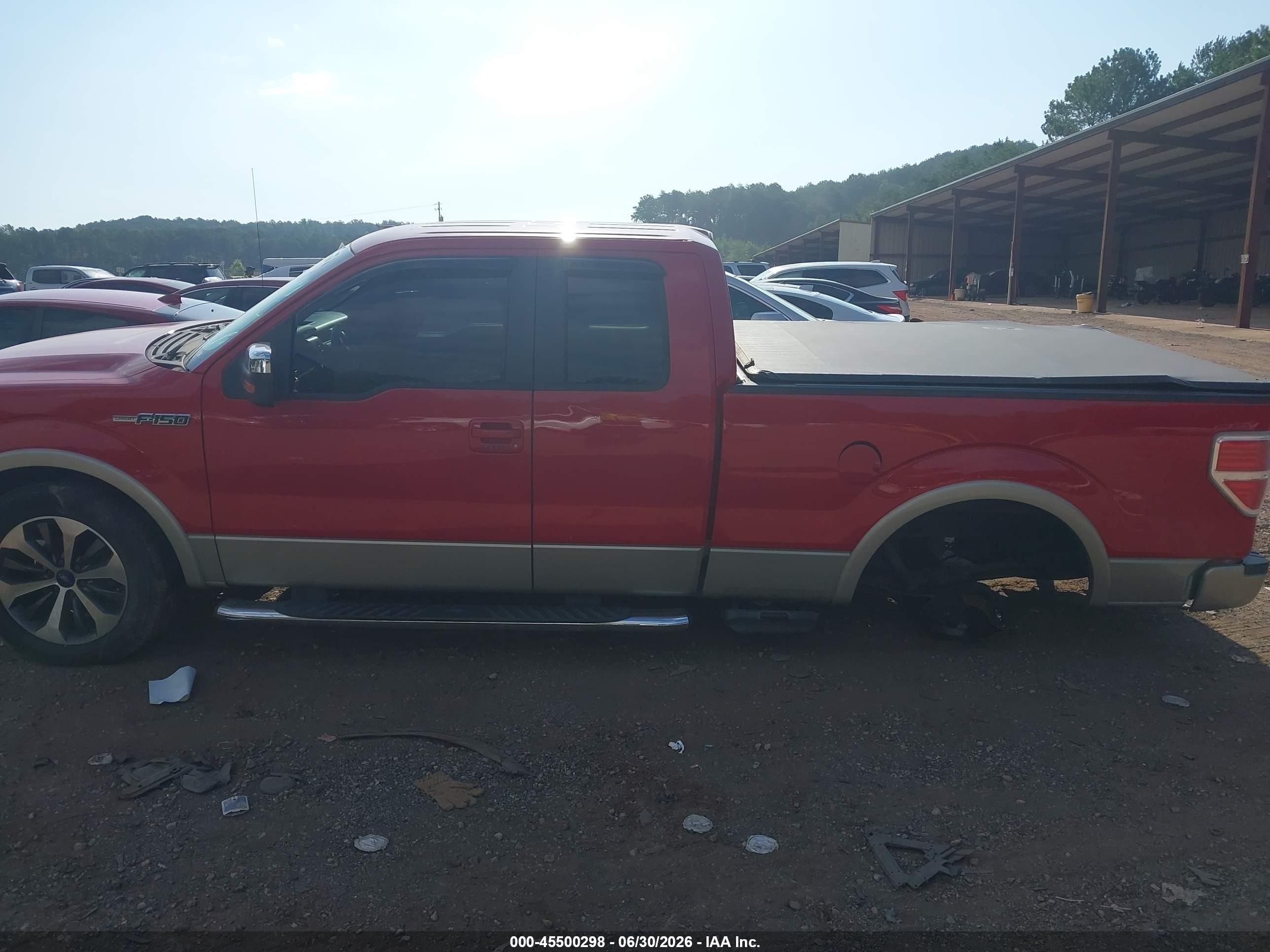 2009 Ford F-150 Lariat Red vin: 1FTRX12V19FB18523