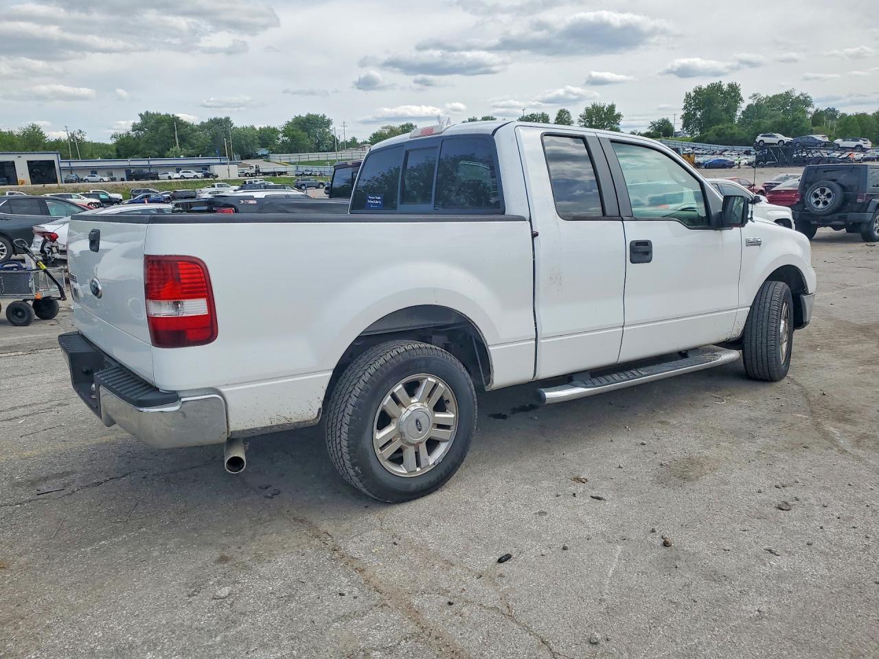 2008 Ford F150 White vin: 1FTRX12V38FA66469