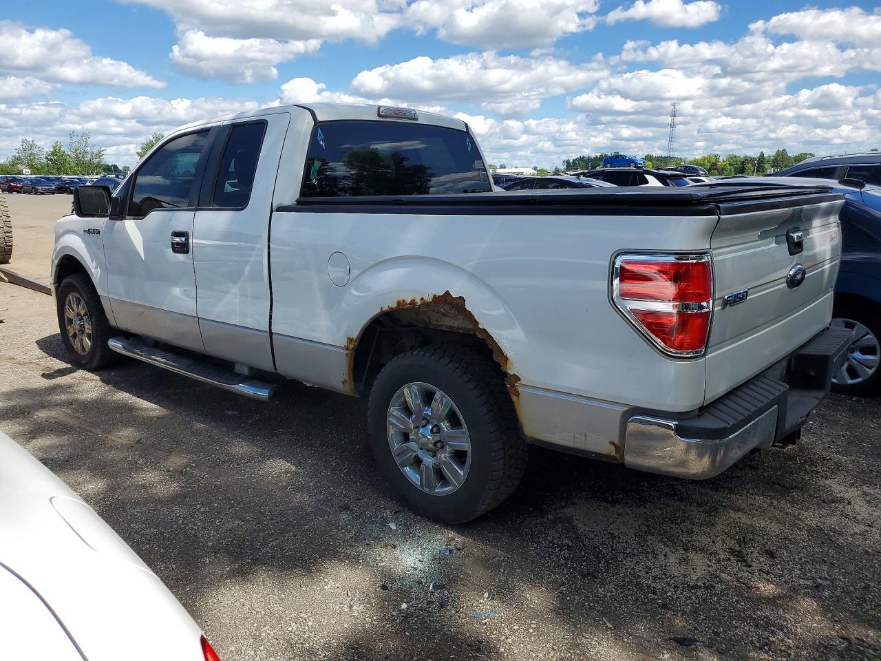 2009 Ford F150 White vin: 1FTRX12V89KC69544