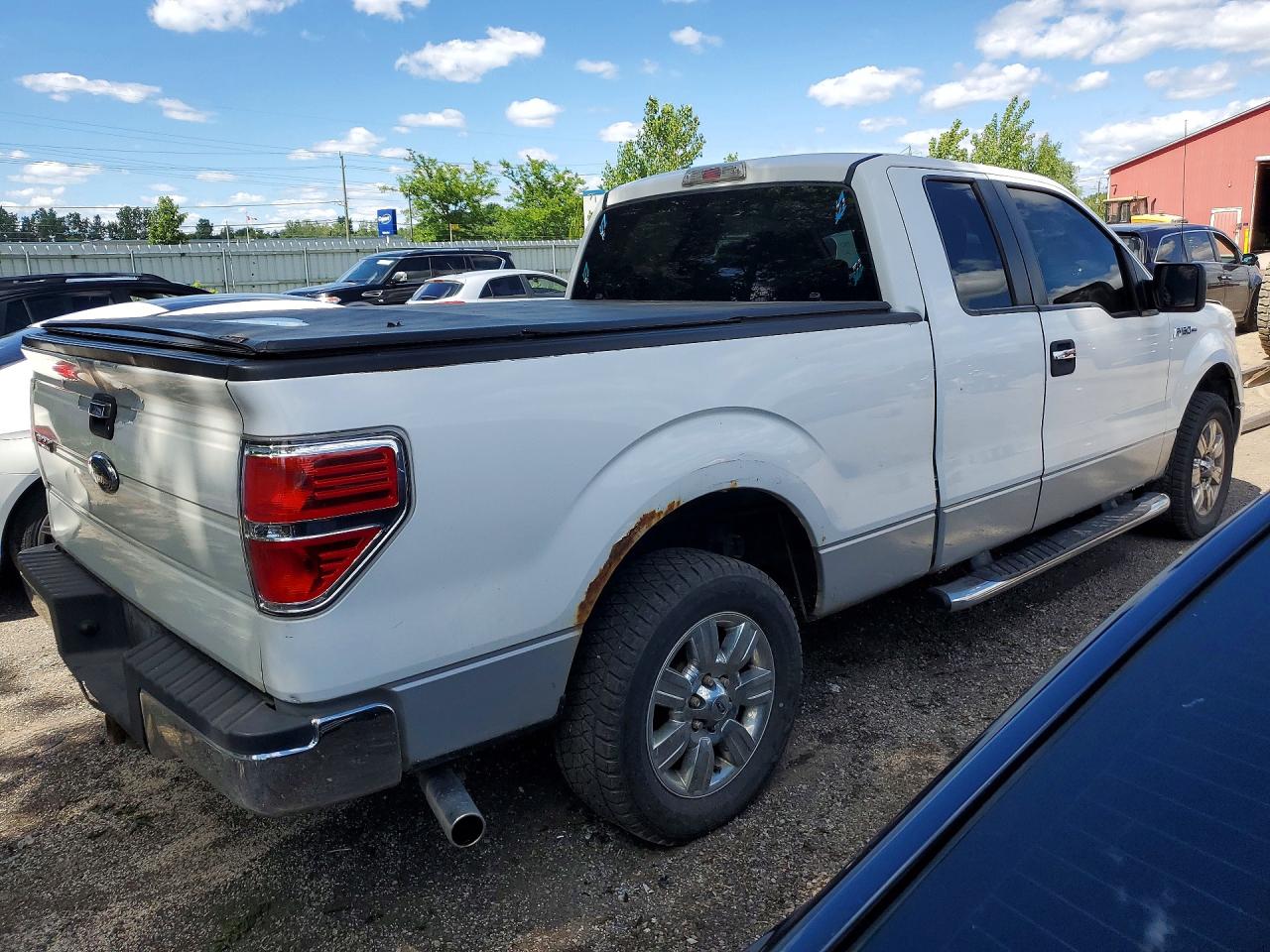 2009 Ford F150 White vin: 1FTRX12V89KC69544