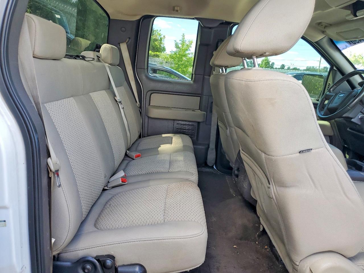 2009 Ford F150 White vin: 1FTRX12V89KC69544